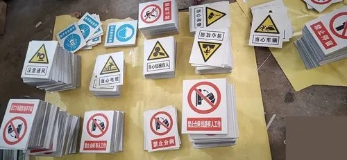 四川廣告樱桃视频高清免费观看在线播放下载標識標牌如何選材
